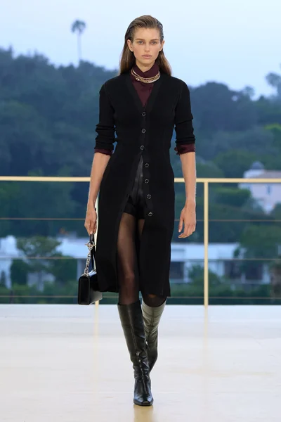 Look 14